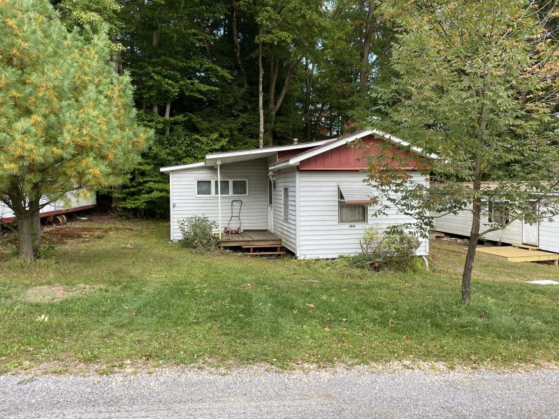 Cottage 194 Located on Dothan Road Asking 16,000 Mahaffey Camp